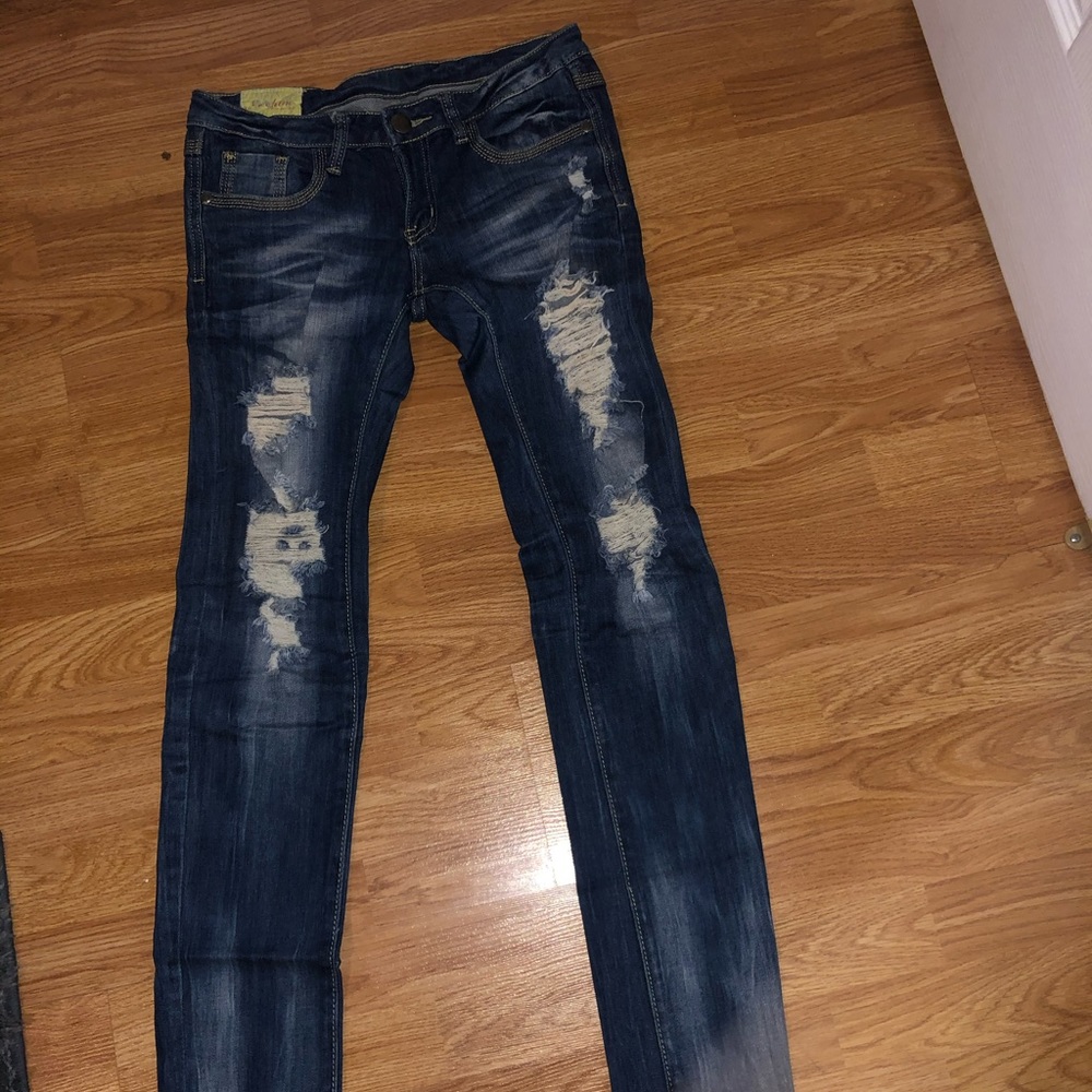 Machine brand size 7 dark wash jean